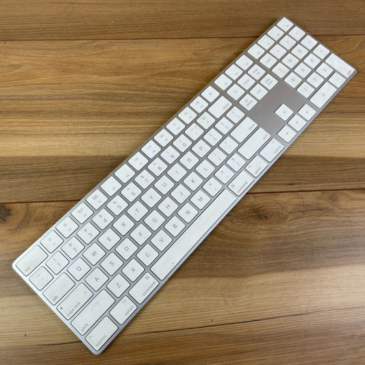 Apple Magic A1843 White Wireless Bluetooth QWERTY Keyboard