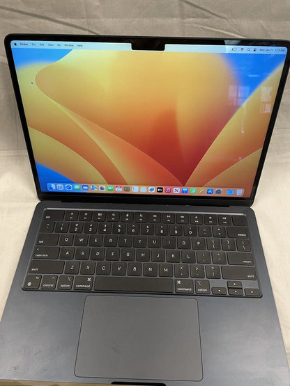 Used - 2022 Apple MacBook Air 13" M2